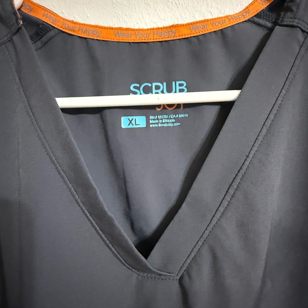 Scrub Joy Scrub Set gray